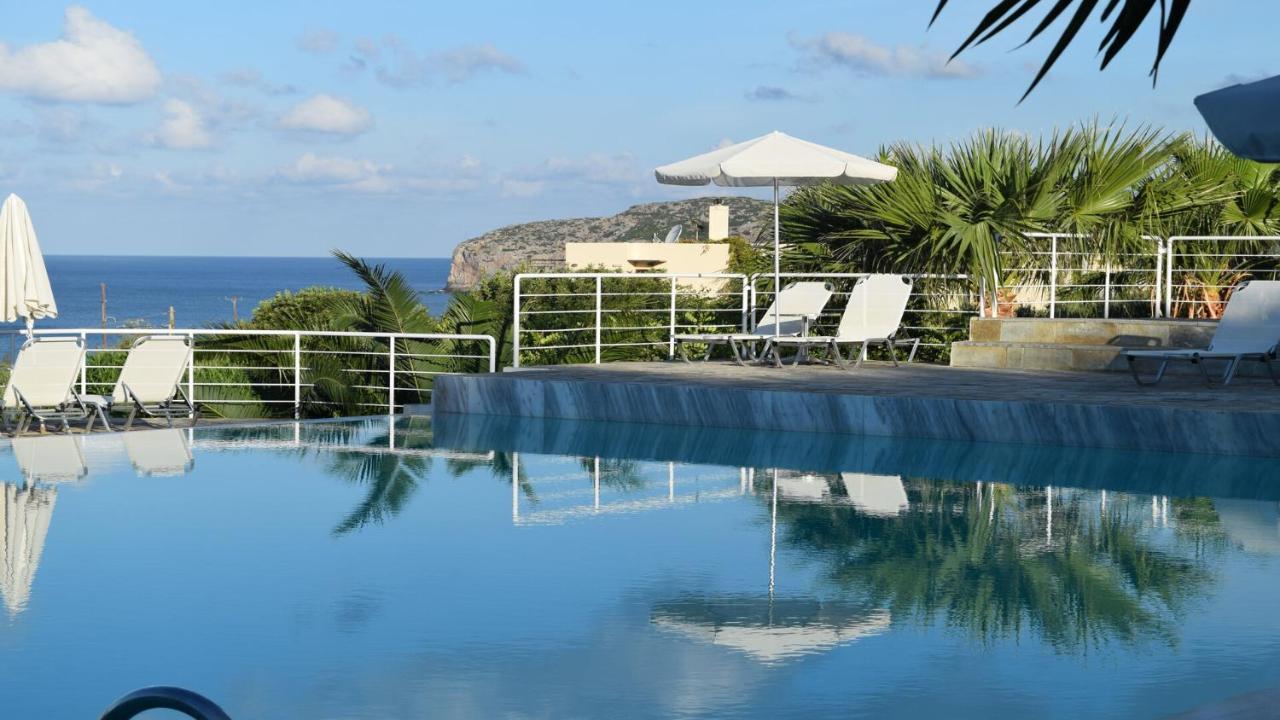 פלאסרנה Hotel Plakures מראה חיצוני תמונה