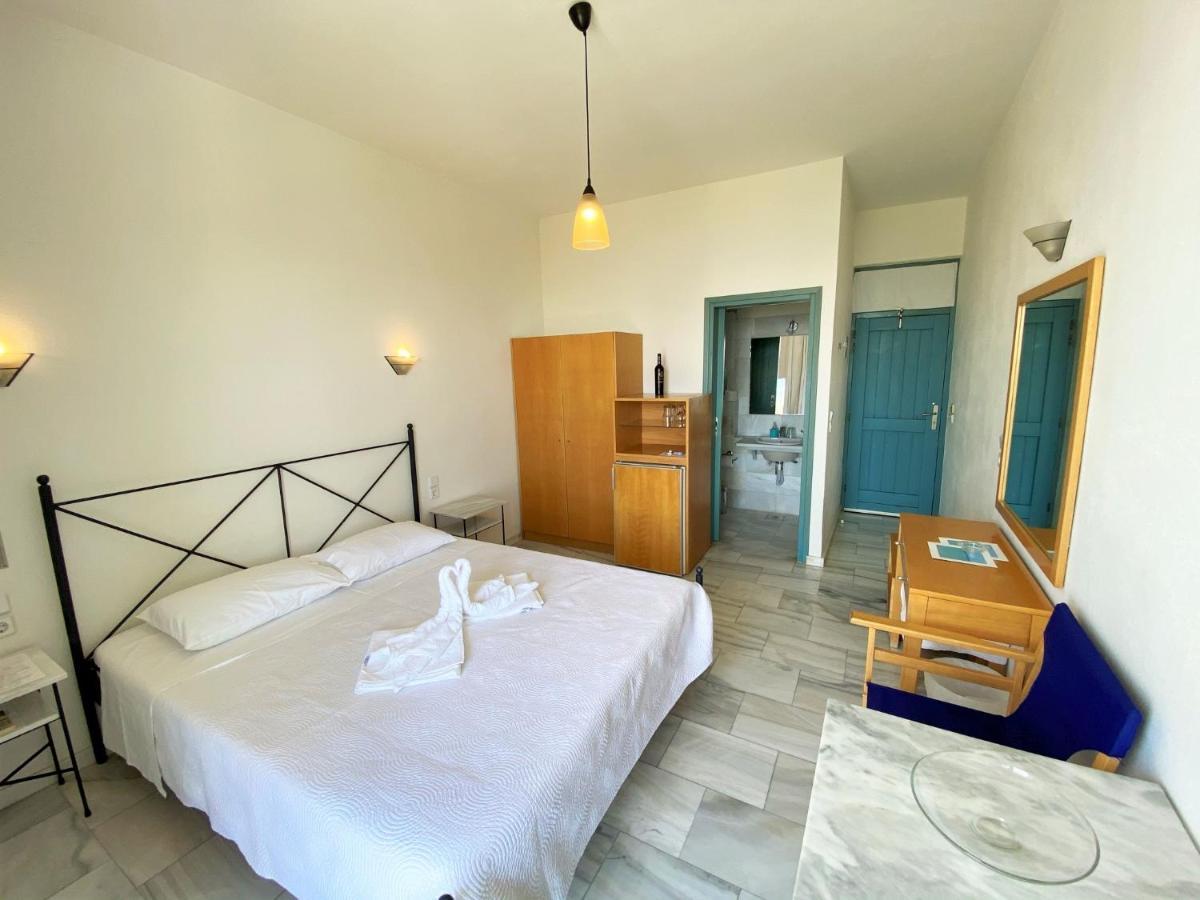 פלאסרנה Hotel Plakures מראה חיצוני תמונה