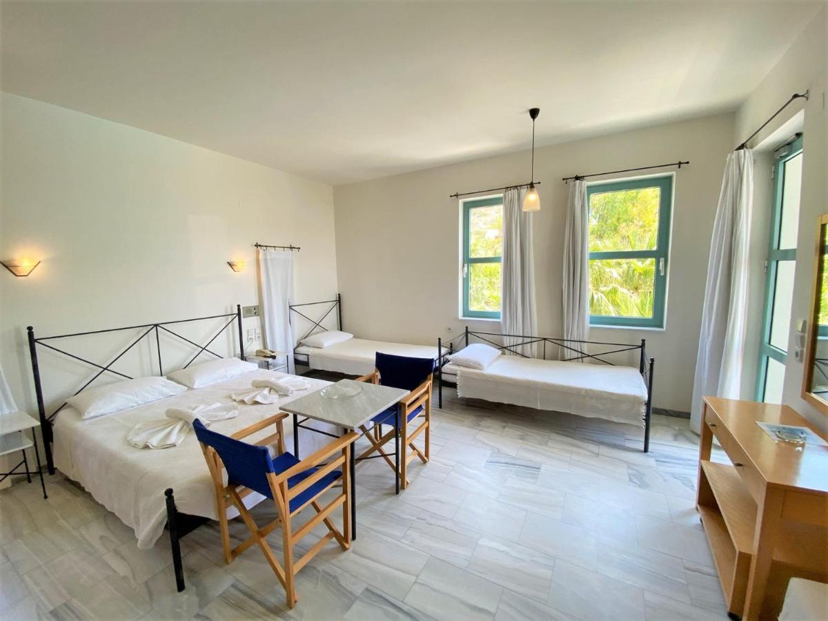 פלאסרנה Hotel Plakures מראה חיצוני תמונה