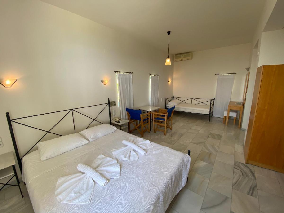 פלאסרנה Hotel Plakures מראה חיצוני תמונה