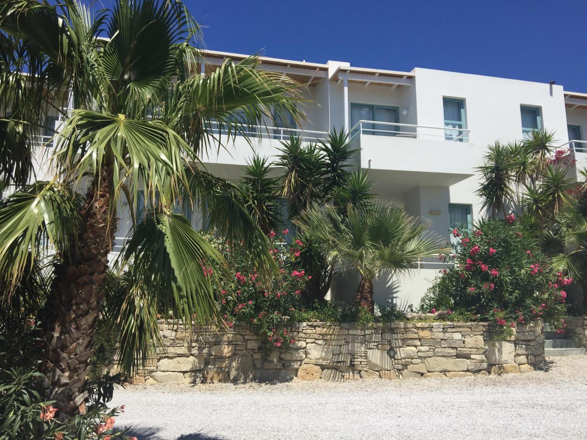 פלאסרנה Hotel Plakures מראה חיצוני תמונה